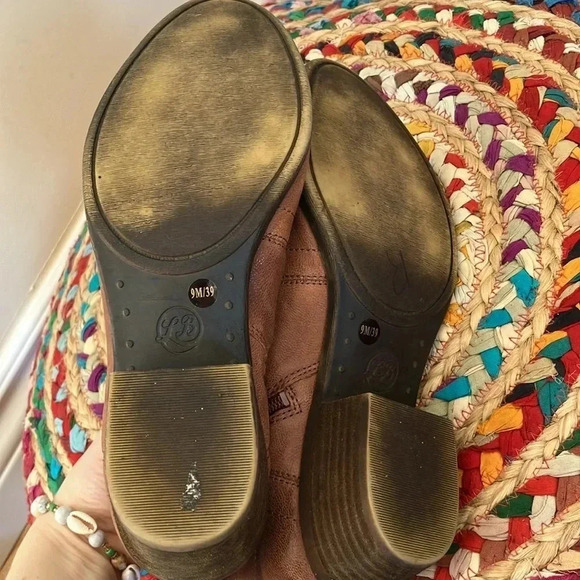 Lucky Brand tan leather  ankle boots - Picture 4 of 5